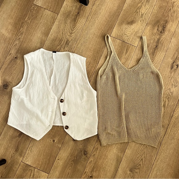 Classy tops - Picture 1 of 2